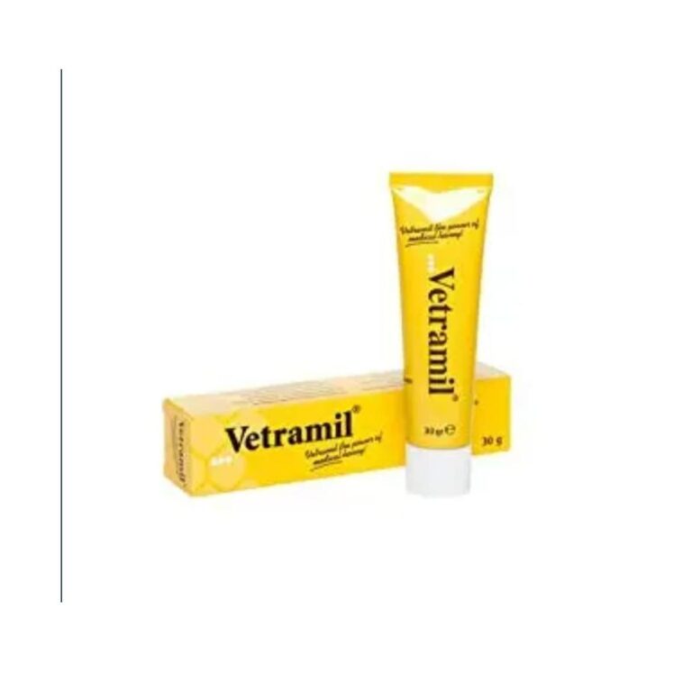 Vetramil Pomada 30gr es ideal para el tratamiento de cortes, rasguños y heridas en perros, gatos y caballos. Con efecto antibacteriano y antiinflamatorio, acelera la cicatrización y previene infecciones.