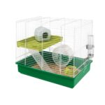 La Ferplast Jaula para Hámster Duo es ideal para hámsters activos. Con ventilación óptima, casita de descanso, rueda de ejercicio y comedero. Fácil de limpiar y perfecta para mantener a tu hámster saludable.