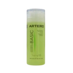 Artero Champú Basic 100ml elimina la grasa y la suciedad intensa del pelaje de tu perro. Ideal como primer lavado y apto para todo tipo de pelajes.
