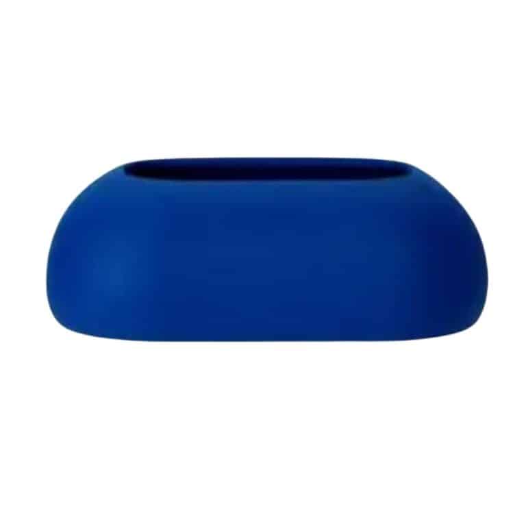 Comedero y bebedero Buster IncrediBowl Azul 2L para perros. Diseño cónico antideslizante que mantiene las orejas limpias y promueve una alimentación más saludable.