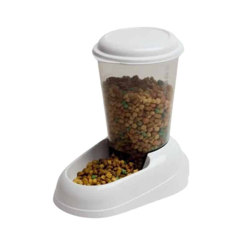 Descubre el Ferplast Zenith 3L, un práctico dispensador de comida seca para perros y gatos. Disponible en azul o colores surtidos, con capacidad de 3 litros, antideslizante y fácil de limpiar.