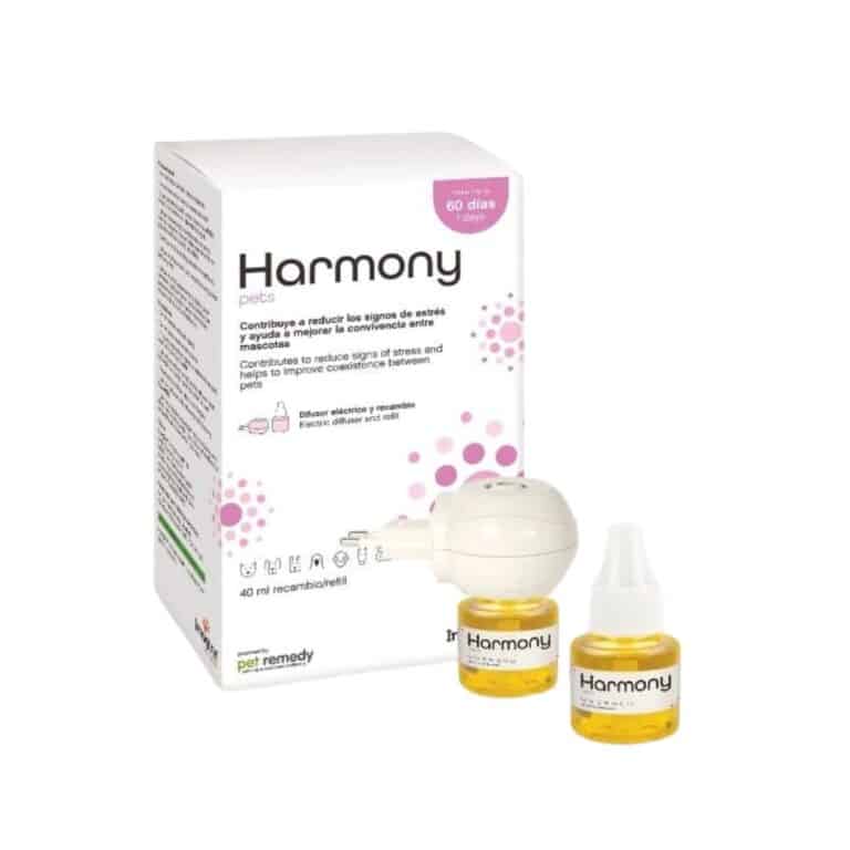 El difusor Harmony Pets de 40 ml reduce síntomas de estrés y mejora la convivencia entre mascotas. Con aceites esenciales naturales, multiespecie y seguro para uso diario. Hasta 30 días de efecto continuo.
