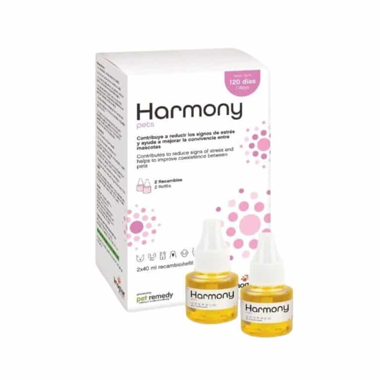 Pack de 2 recargas de 40 ml para el difusor Harmony Pets. Fórmula natural con aceites esenciales que reduce el estrés y mejora la convivencia entre mascotas. Hasta 60 días de efecto relajante continuo.