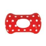 El Wouapy Fantasy Rojo es un dispensador de bolsas higiénicas para perros. Incluye 15 bolsas biodegradables y un práctico gancho. Cómodo, higiénico y con estilo para paseos responsables.