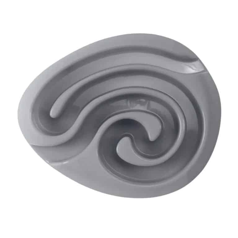 Comedero laberinto Buster DogMaze Mini en color gris, ideal para perros pequeños. Estimula la mente, mejora la digestión y reduce la velocidad al comer. Diseño práctico y fácil de limpiar.