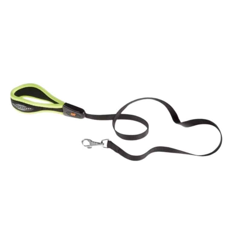 Compra la correa FERPLAST ERGOFLUO G15 120 amarilla. Diseño ergonómico, material impermeable, alta visibilidad y resistencia para paseos seguros con tu perro en cualquier entorno.