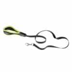 Compra la correa FERPLAST ERGOFLUO G15 120 amarilla. Diseño ergonómico, material impermeable, alta visibilidad y resistencia para paseos seguros con tu perro en cualquier entorno.