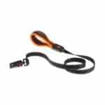 Descubre la correa Ferplast Ergofluo Matic G25 120 naranja con sistema automático, diseño ergonómico y alta visibilidad. Comodidad y control para cada paseo.