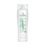 Champú Artero Bye Bye 100 ml con ingredientes naturales que elimina pulgas, garrapatas, bacterias y hongos. Limpia y desinfecta la piel, dejando el pelaje con cuerpo y aroma fresco.