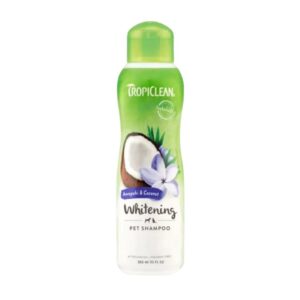 Champú blanqueador TropiClean para perros y gatos con pelaje blanco. Con flor de awapuhi y coco, hidrata, acondiciona y realza el color. Aroma fresco y fórmula sin jabón.