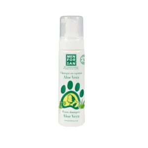Champú en espuma con aloe vera natural para gatos. Limpieza rápida sin agua, hidrata y suaviza el pelaje. Ideal para gatitos, pieles sensibles y mascotas convalecientes. Fácil aplicación y agradable aroma a fresa.