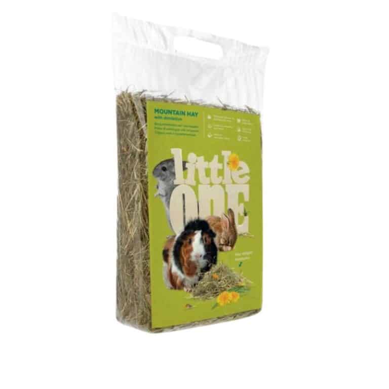El Heno de Montaña con Diente de León de Little One es ideal para roedores y conejos. Rico en fibra y con propiedades antiinflamatorias, mejora la digestión y apoya órganos vitales.