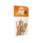 Little One Ramas con Chirivía y Calabaza es un snack natural para pequeños mamíferos, rico en vitaminas y fibra, ideal como complemento saludable en su dieta diaria.