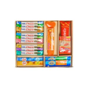 Descubre la Churu Gift Box para gatos con 13 snacks Vet Churu, cuchara dosificadora y juguete interactivo. Estimula su apetito con este delicioso y natural puré felino. Ideal para consentir y cuidar.
