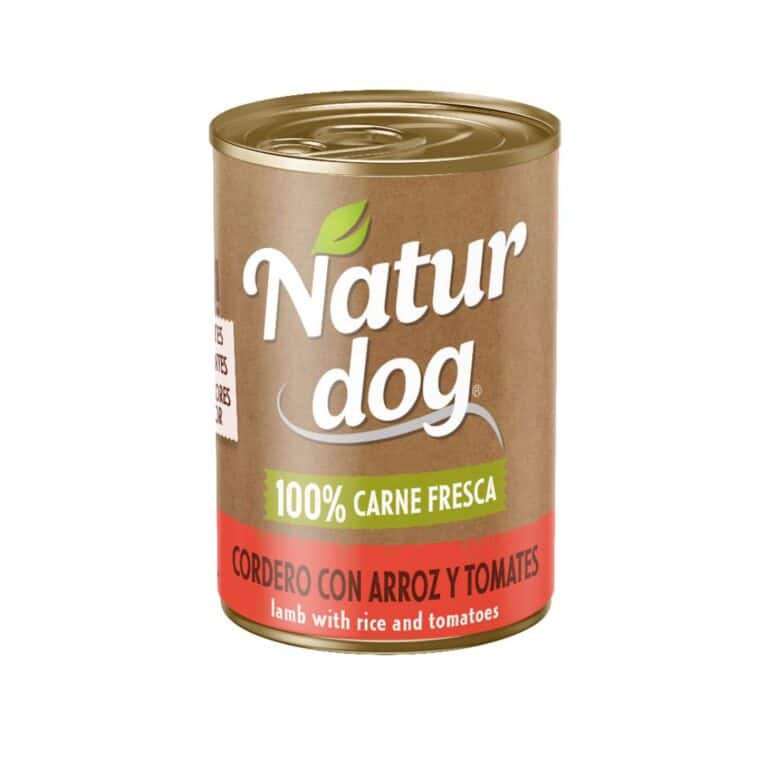 NaturDog Cordero, Arroz y Tomate 400 g es un alimento húmedo natural, sin cereales ni aditivos, ideal para perros con alergias o digestión sensible. Fórmula monoproteica de alta calidad.