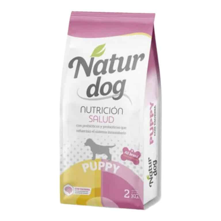 NaturDog Puppy Chicken es un pienso completo para cachorros, elaborado con ingredientes naturales de alta calidad. Favorece el crecimiento saludable, la digestión y la vitalidad.