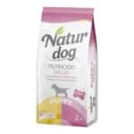 NaturDog Puppy Chicken es un pienso completo para cachorros, elaborado con ingredientes naturales de alta calidad. Favorece el crecimiento saludable, la digestión y la vitalidad.